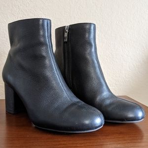 Jessica Simpson Black Leather Booties